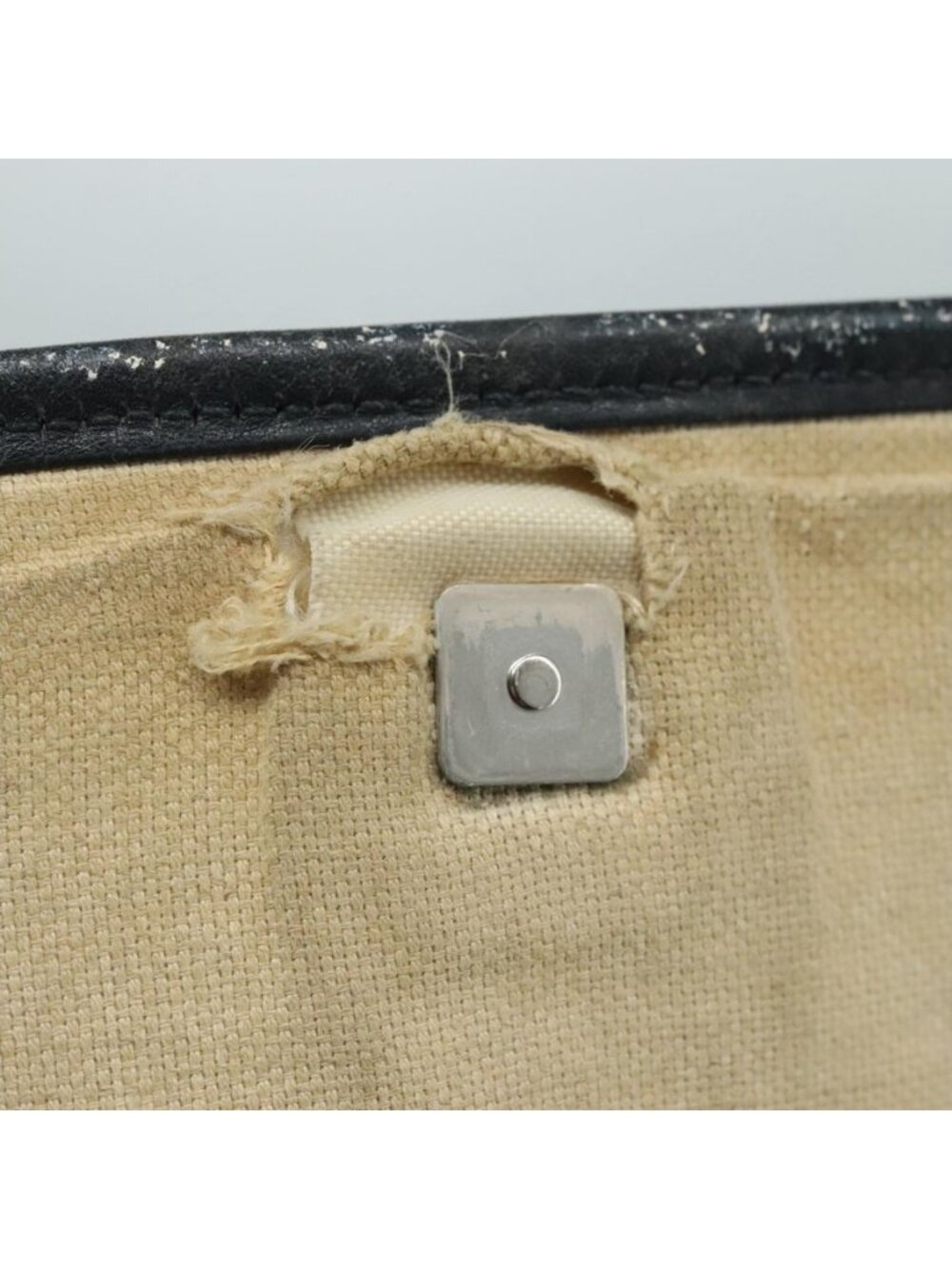 Authentic GUCCI GG Supreme Shoulder Bag PVC Navy 223666 - Picture 16 of 16